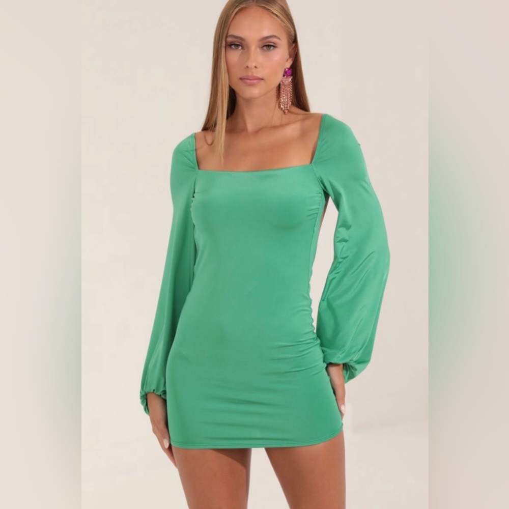 Lucy in the Sky Kirsten Satin Open Back Long Sleeve Mini Dress - Green/ Emerald